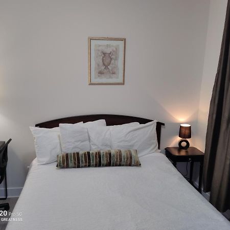 Sweet House B&B Saanich ภายนอก รูปภาพ