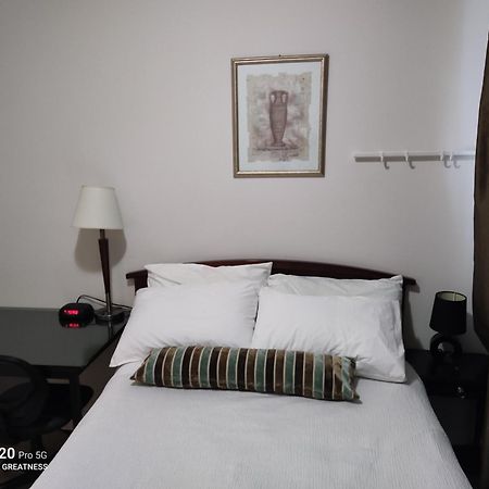 Sweet House B&B Saanich ภายนอก รูปภาพ